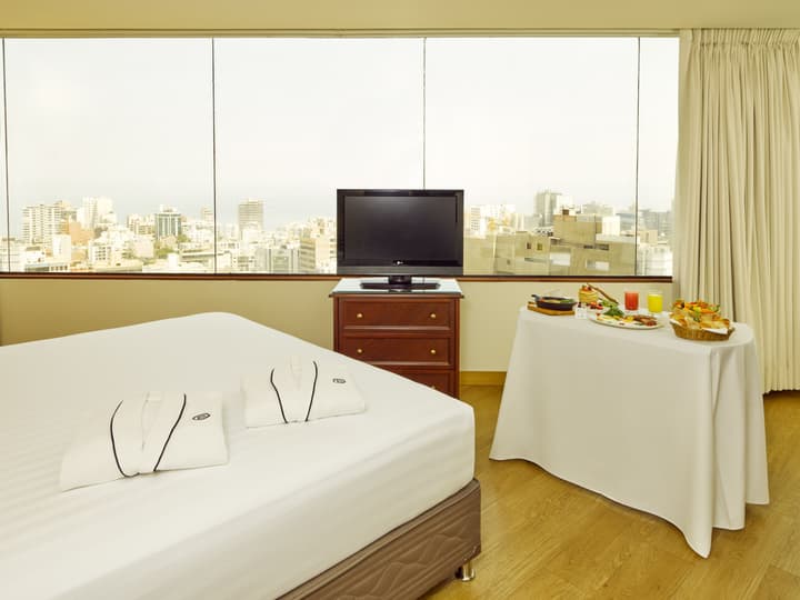 Hotel Estelar Miraflores