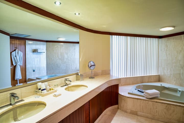 Hotel Estelar Miraflores