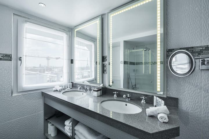 Maison Astor Paris, Curio Collection by Hilton