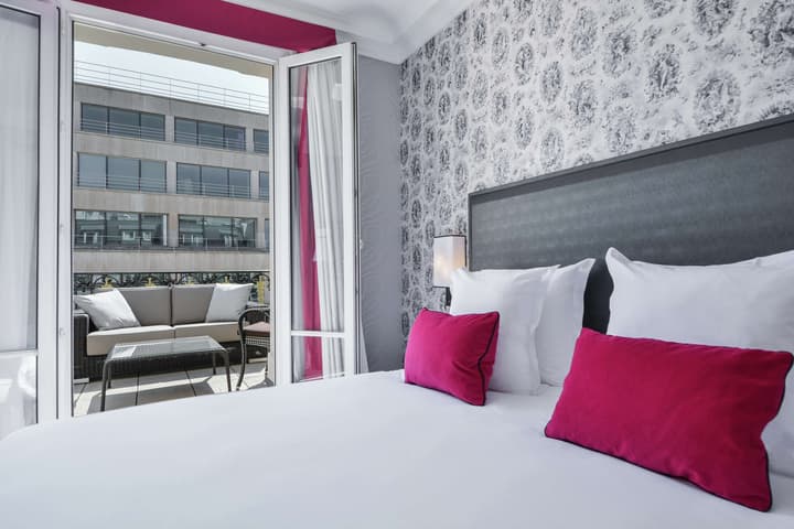 Maison Astor Paris, Curio Collection by Hilton