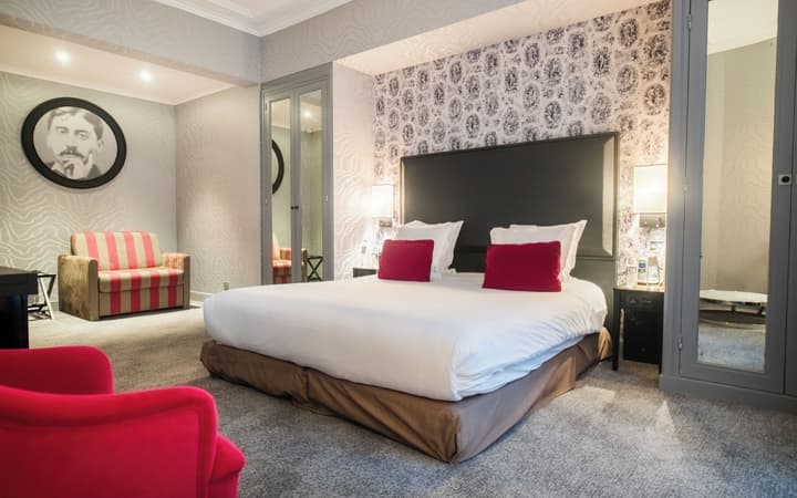 Maison Astor Paris, Curio Collection by Hilton