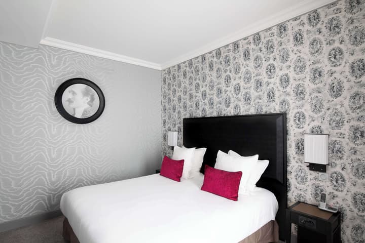 Maison Astor Paris, Curio Collection by Hilton