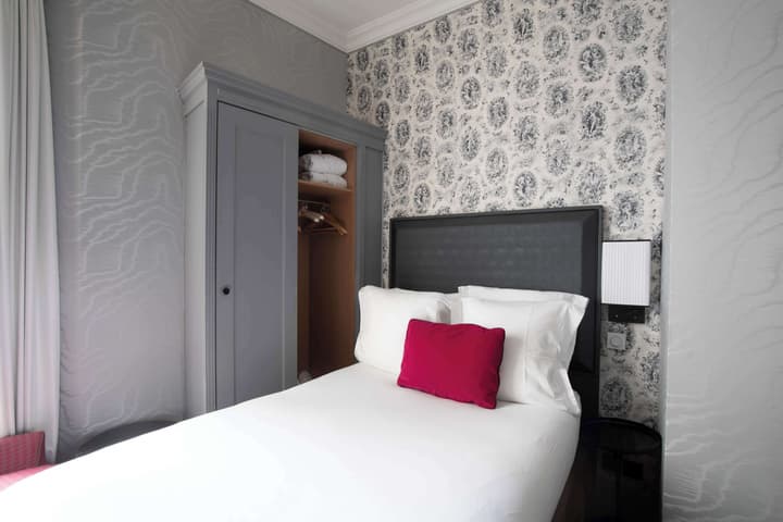 Maison Astor Paris, Curio Collection by Hilton