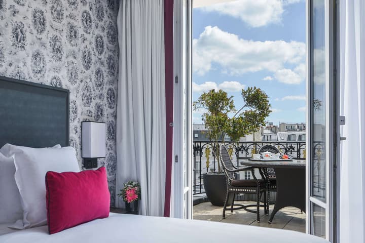 Maison Astor Paris, Curio Collection by Hilton