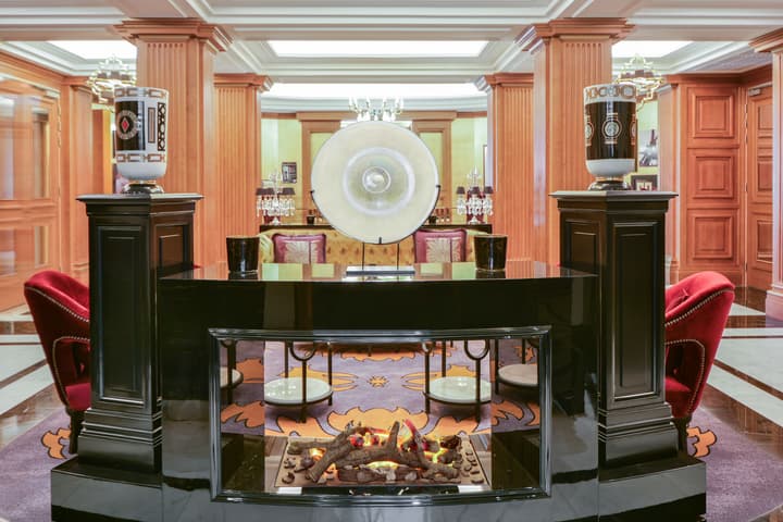 Maison Astor Paris, Curio Collection by Hilton