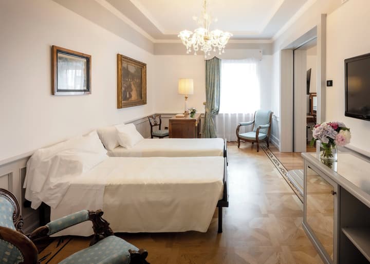 Due Torri Hotel