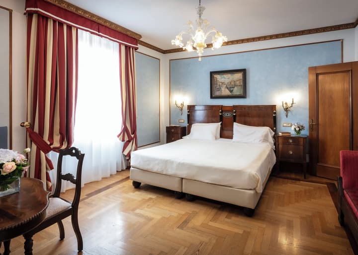 Due Torri Hotel