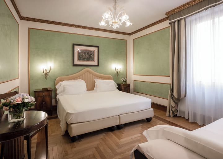 Due Torri Hotel