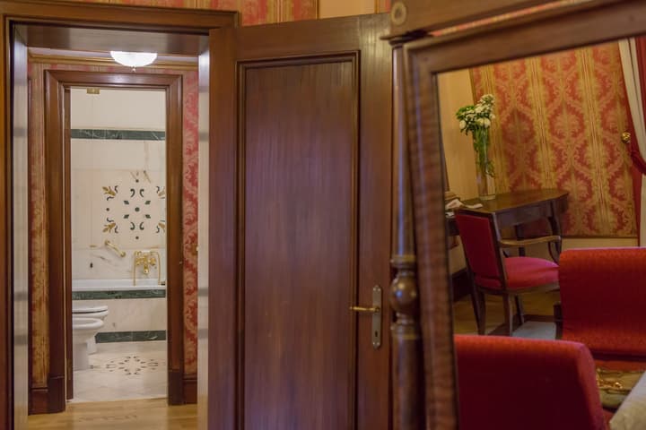 Due Torri Hotel