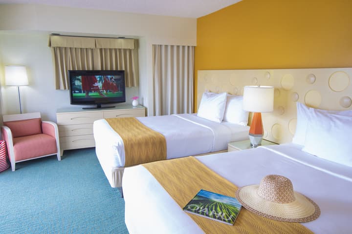 Coconut Waikiki Hotel