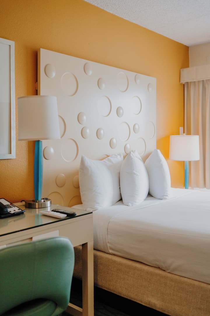 Coconut Waikiki Hotel