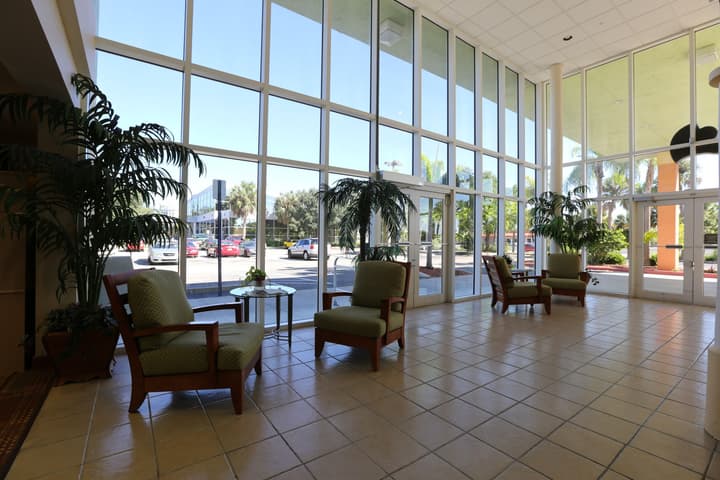 Allure Suites