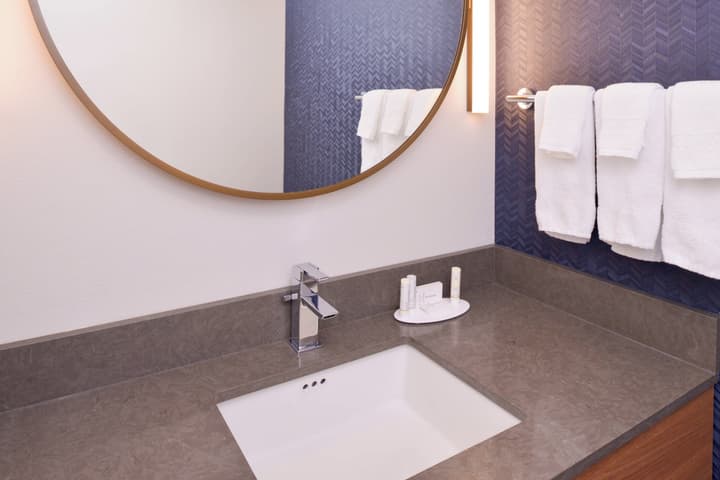 Fairfield Inn & Suites by Marriott Bakersfield Central