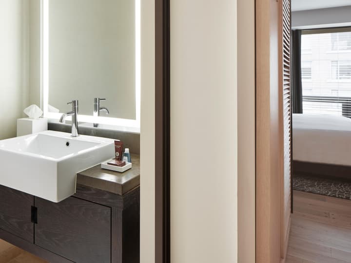 Conrad New York Downtown