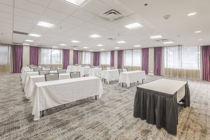 Holiday Inn Austin Midtown by IHG