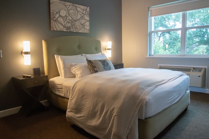 The Eo Inn - Downtown