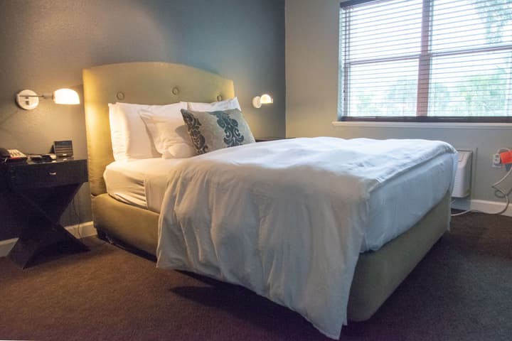 The Eo Inn - Downtown