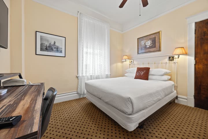 The Andrews Hotel
