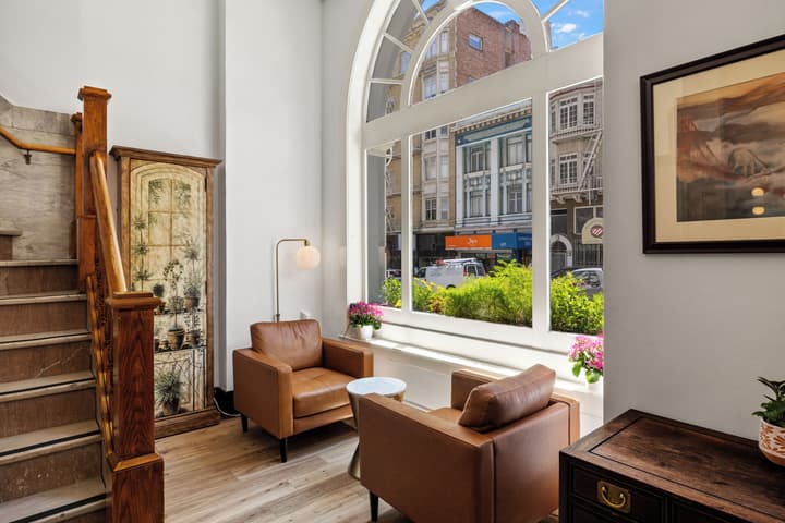 The Andrews Hotel