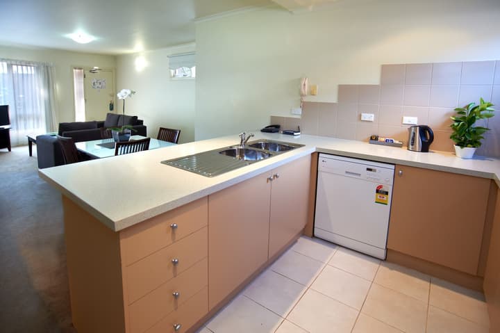 Comfort Apartments Royal Gardens