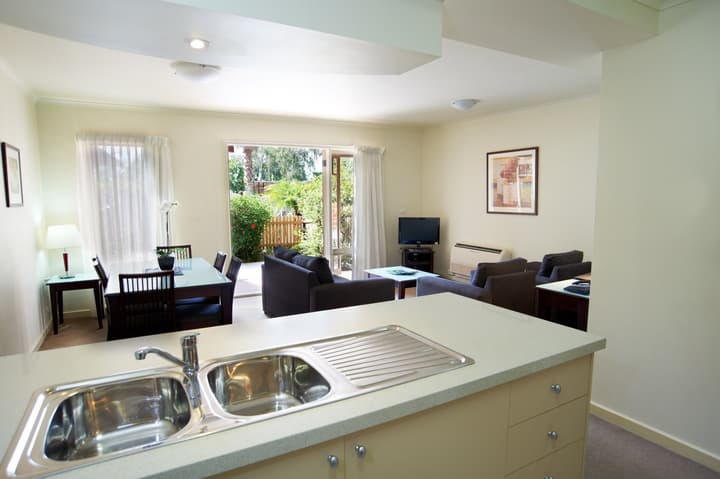 Comfort Apartments Royal Gardens