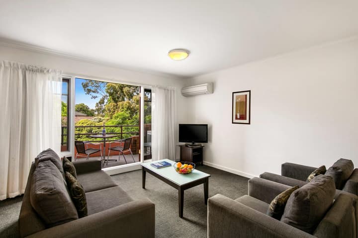 Comfort Apartments Royal Gardens