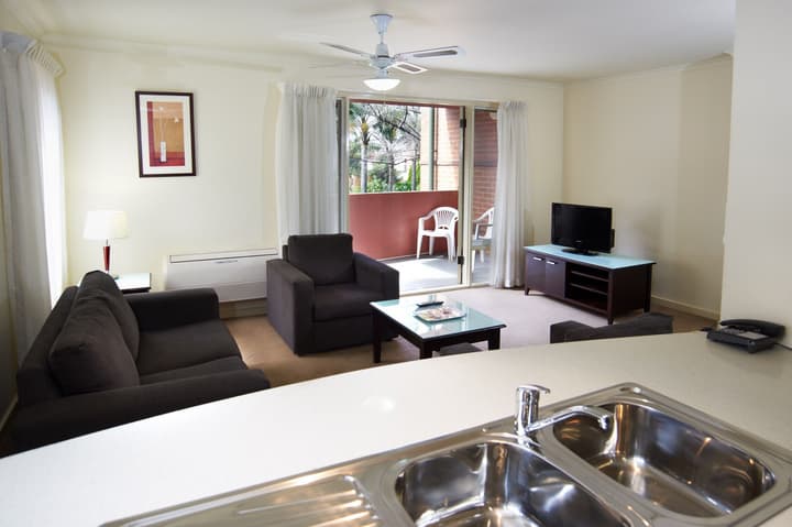 Comfort Apartments Royal Gardens