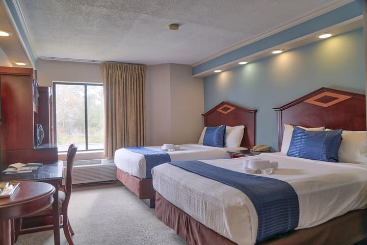 Destiny Palms Hotel Maingate West