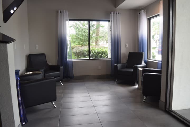 Destiny Palms Hotel Maingate West