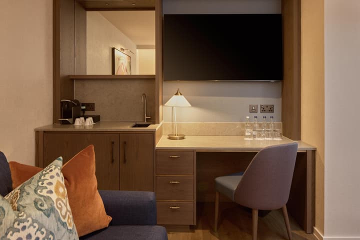 DoubleTree by Hilton London West End