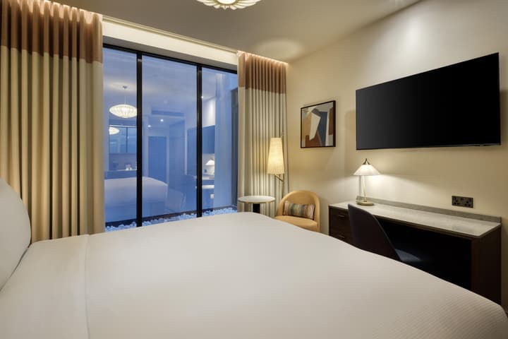DoubleTree by Hilton London West End