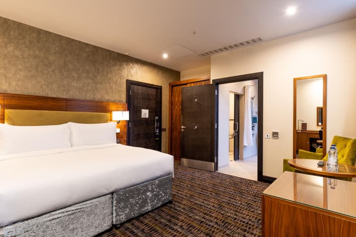 DoubleTree by Hilton London West End