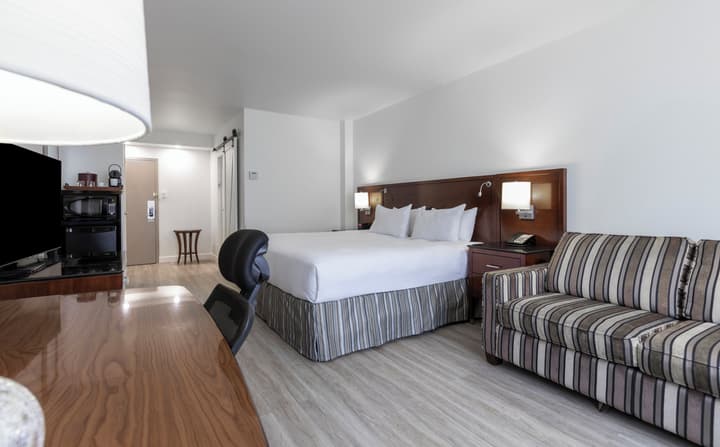 Le Nouvel Hotel