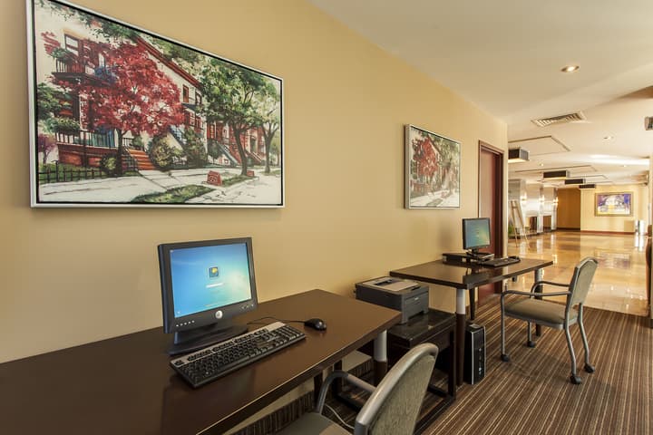 Le Nouvel Hotel