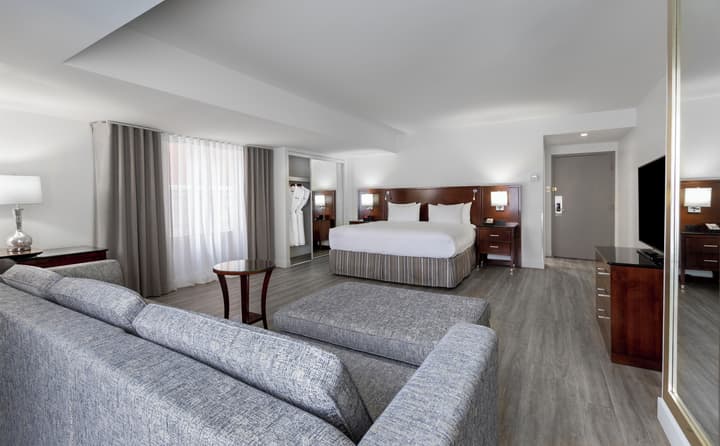 Le Nouvel Hotel