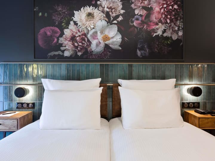 Hotel Les Capitouls Toulouse Centre - Handwritten Collection