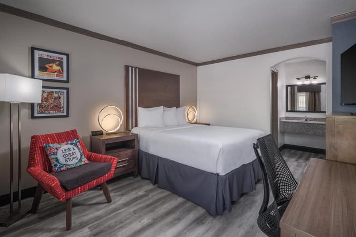 Aiden Austin City Hotel