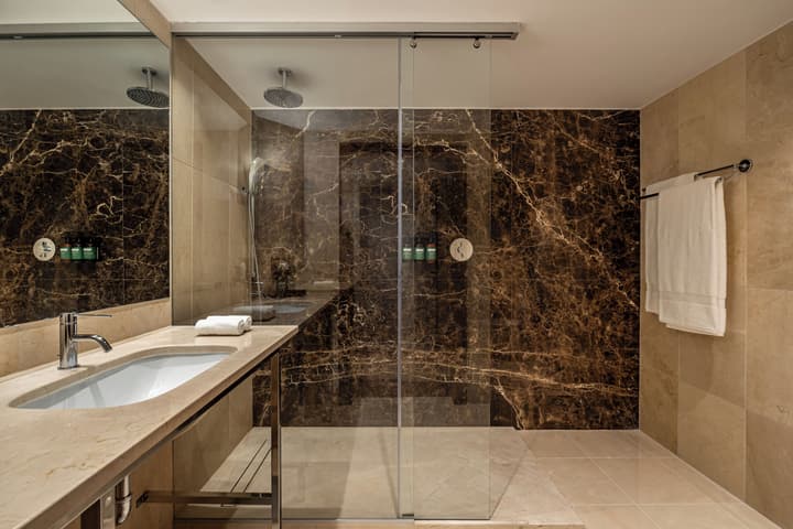 Crowne Plaza Porto by IHG