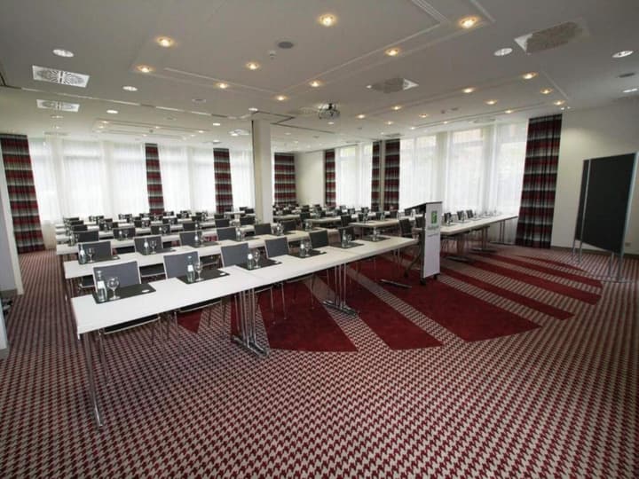 Sunday Hotel Frankfurt Airport - Neu-Isenburg