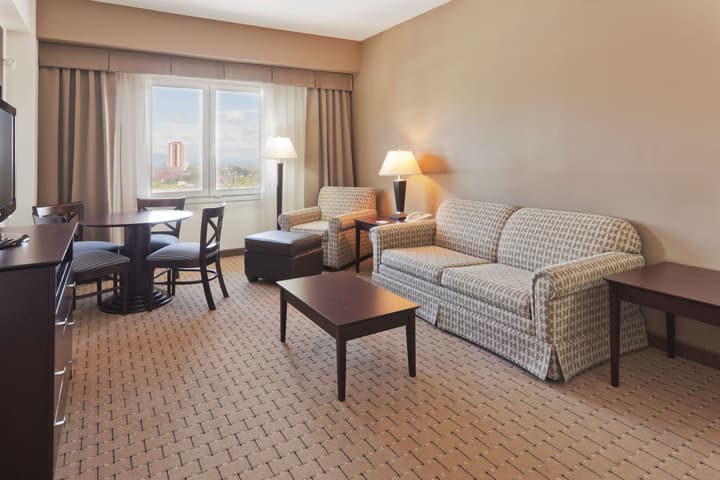 Holiday Inn San Salvador by IHG