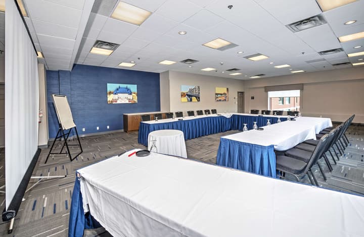 Hampton Inn by Hilton Ottawa