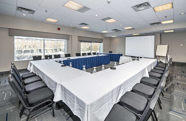 Hampton Inn by Hilton Ottawa
