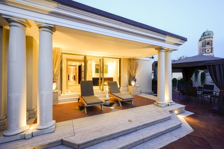 Hotel Bayerischer Hof - The Leading Hotels of the World