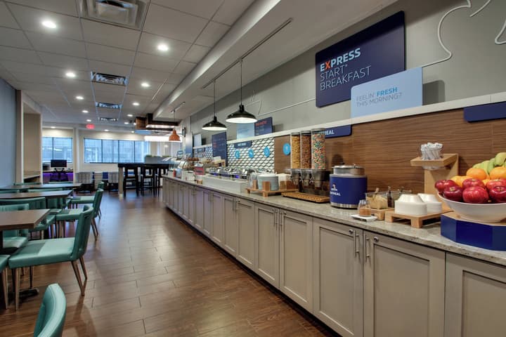Holiday Inn Express Washington DC N-Silver Spring by IHG