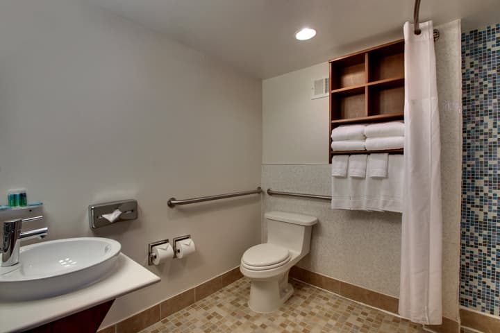 Holiday Inn Express Washington DC N-Silver Spring by IHG