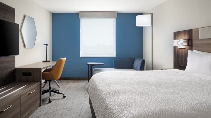 Holiday Inn Express Dallas Medical-Market Center by IHG