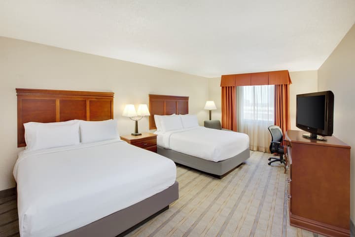 Holiday Inn Express Dallas Medical-Market Center by IHG