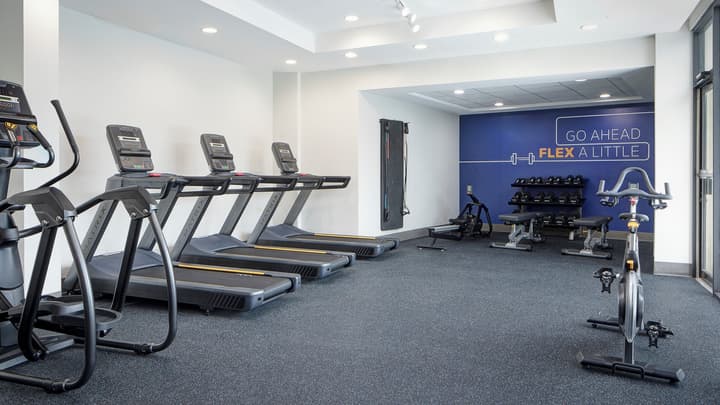 Holiday Inn Express Dallas Medical-Market Center by IHG