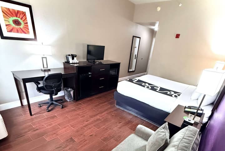 La Quinta Inn & Suites by Wyndham Orlando Universal area