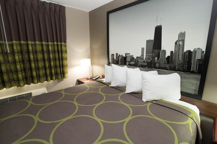 Super 8 by Wyndham Chicago O'Hare Airport